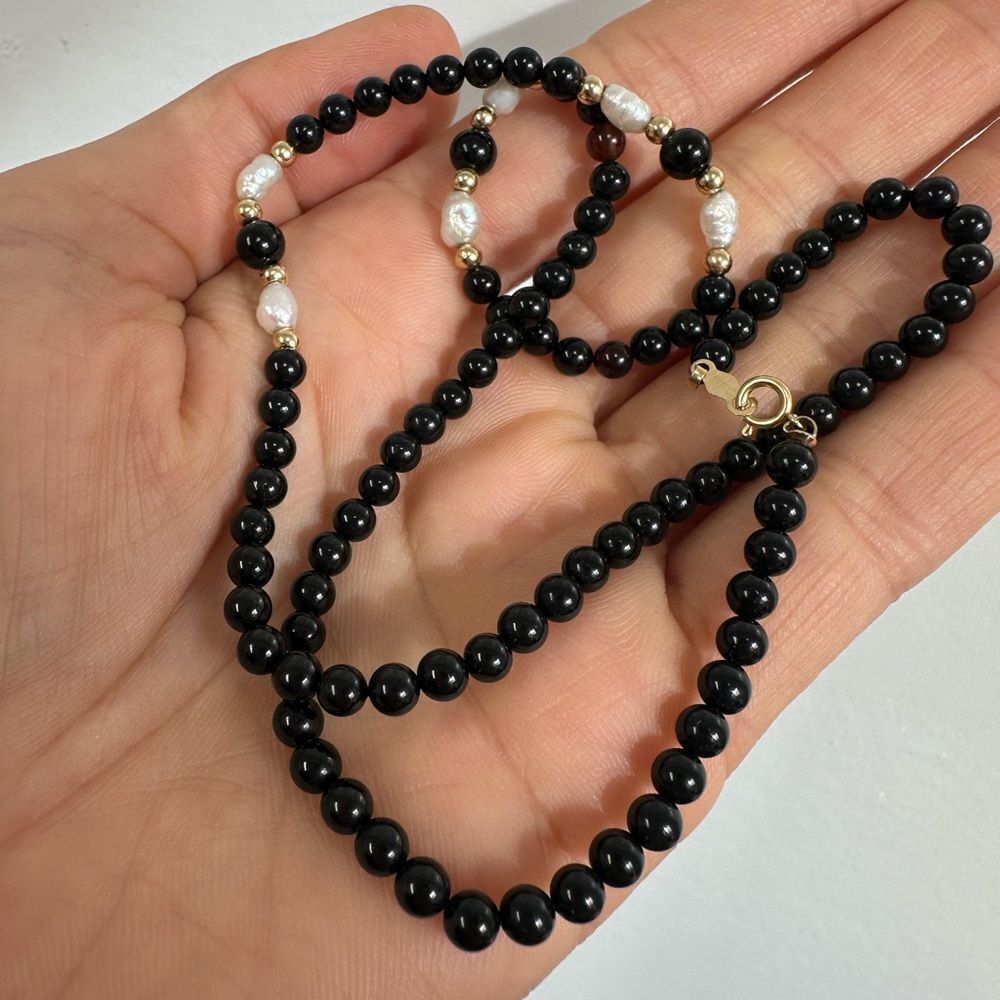 Vintage 14K Gold Pearl & Onyx Beaded 18" Necklace 4mm Beads Spring Clasp